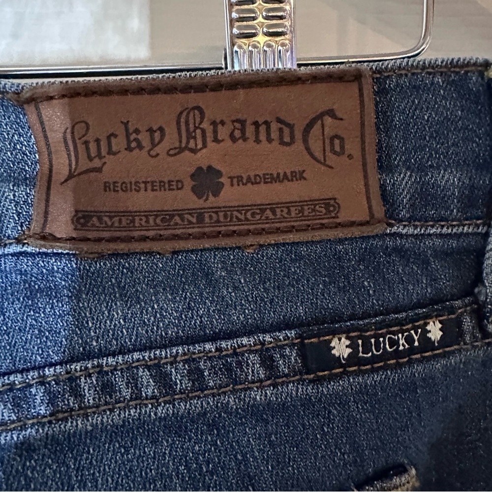 Lucky Brand Women's‎ Flare Blue Jeans - Picture 6 of 6